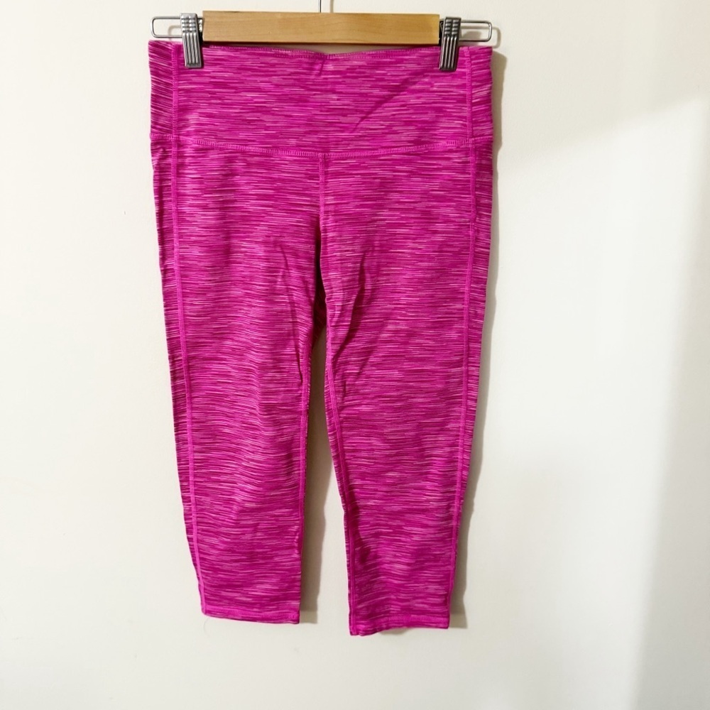 Athleta Womens Pink Striped Leggings Capri Size Small Activewear Gym Running